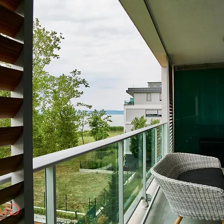 Azur - Hostaid Apartamento *
