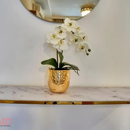 Azur - Hostaid Apartmán *