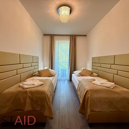 Azur - Hostaid Apartamento Siófok
