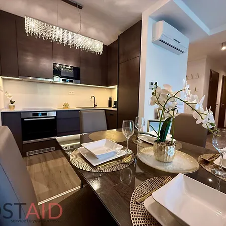 Azur - Hostaid Apartamento